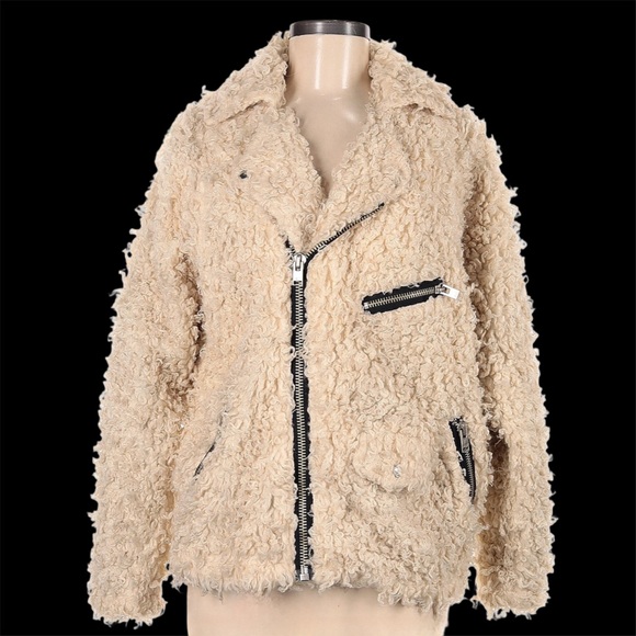 { SALE!} UNIF X URBAN OUTFITTERS SHERPA COAT - Picture 7 of 8
